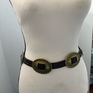 Belt leather brown with medallion size 28” to 40”